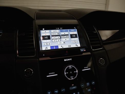 Used 2019 Ford Taurus Limited image 20