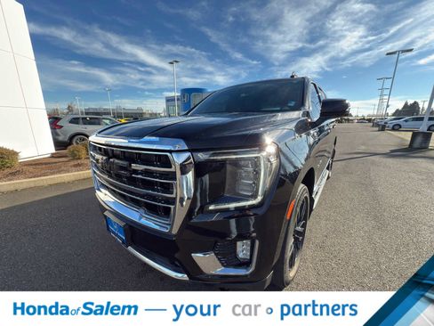 Used 2021 GMC Yukon SLT w/ SLT Premium Package image 1