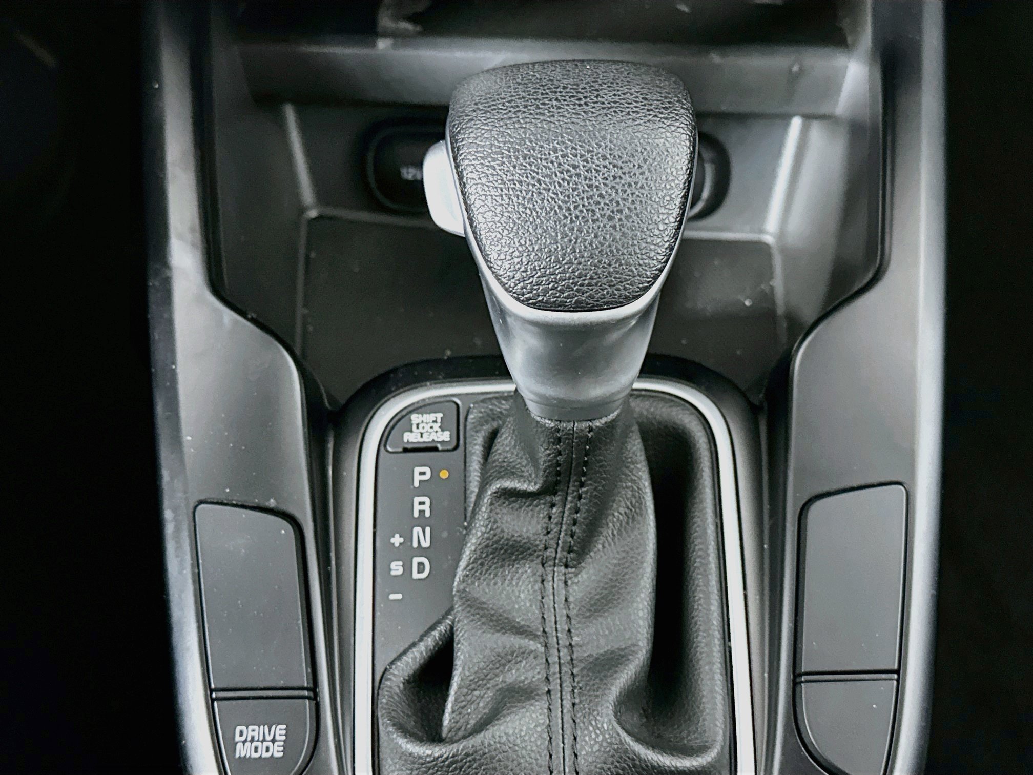 Used 2025 Kia Soul LX w/ LX Technology Package FWD image 25