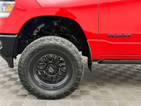 Used 2024 RAM 1500 Laramie AWD/4WD image 11