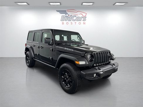 Used 2022 Jeep Wrangler Unlimited Willys image 3