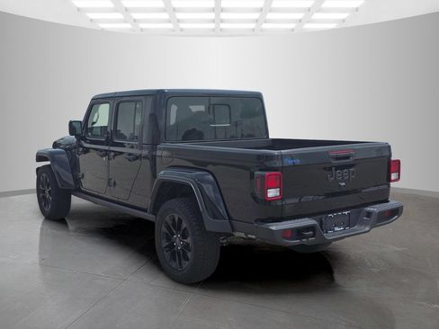 Used 2025 Jeep Gladiator Sport AWD/4WD image 6