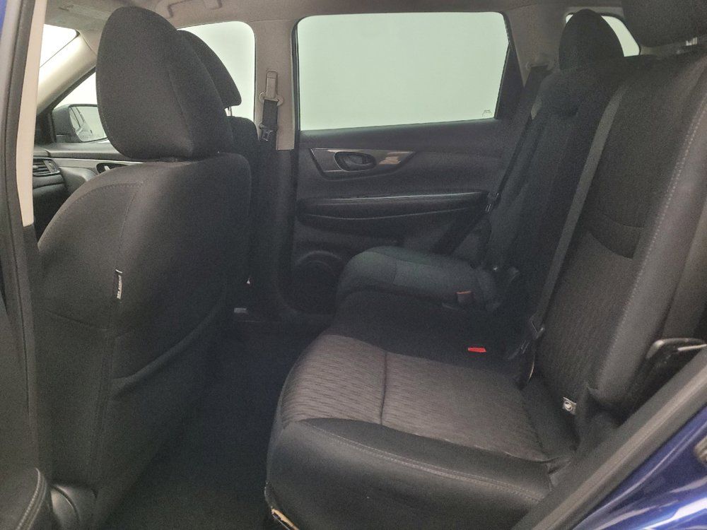 Used 2020 Nissan Rogue S FWD image 18