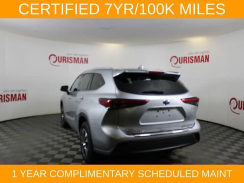 Used 2022 Toyota Highlander XLE AWD/4WD image 7