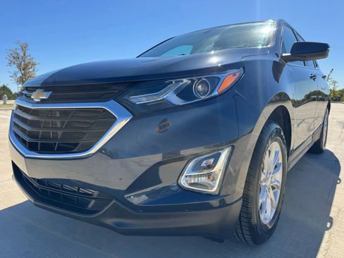 Used 2018 Chevrolet Equinox LT image 7