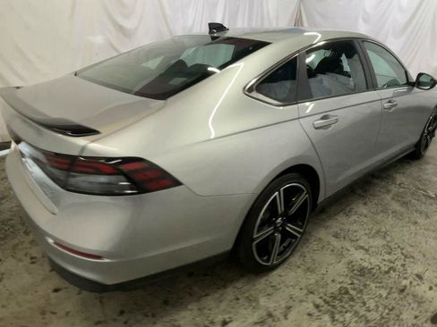 Used 2025 Honda Accord Sport image 8
