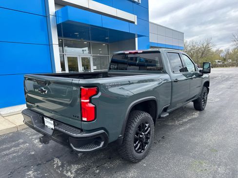 Used 2026 Chevrolet Silverado 2500 LTZ w/ LTZ Plus Package AWD/4WD image 7