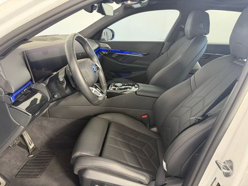 Used 2024 BMW i5 eDrive40i w/ M Sport Package image 5