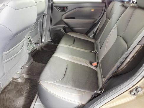 Used 2026 Subaru Forester Wilderness AWD/4WD image 18