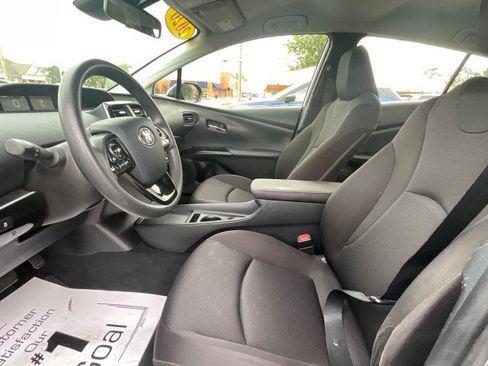 Used 2020 Toyota Prius L Eco FWD image 23