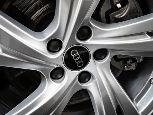 New 2025 Audi A5 2.0T Prestige image 8