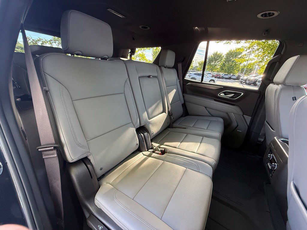 Used 2024 Chevrolet Tahoe LT w/ Luxury Package AWD/4WD image 30
