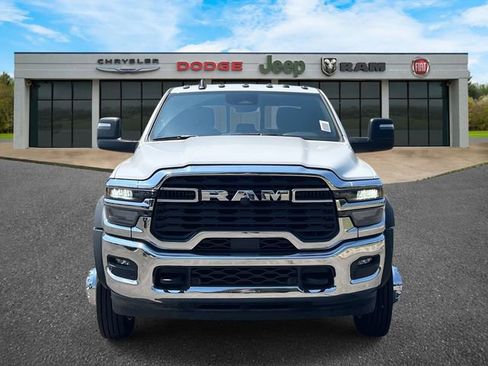 New 2025 RAM 5500 Tradesman image 27
