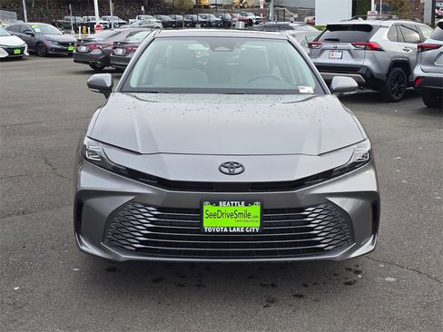 New 2026 Toyota Camry XLE image 2
