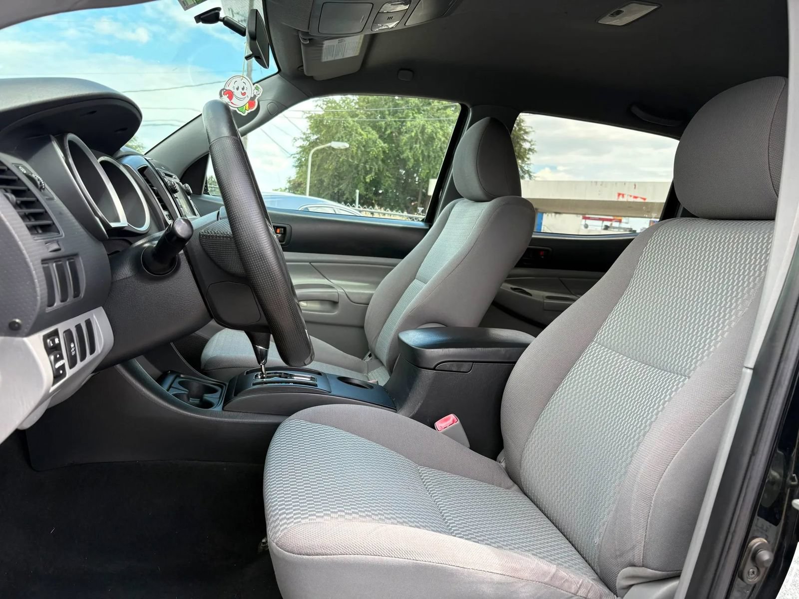 Used 2013 Toyota Tacoma PreRunner w/ Convenience Pkg RWD image 8