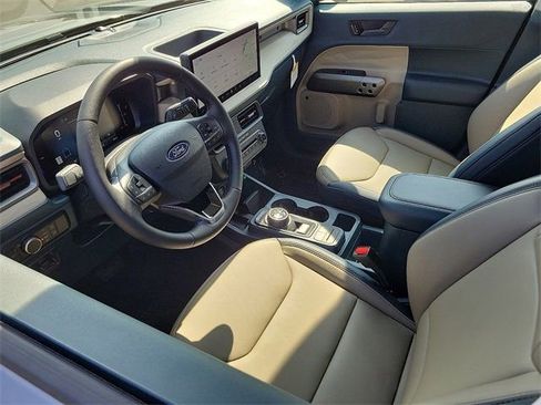 New 2025 Ford Maverick Lariat w/ 4K Tow Package AWD/4WD image 3