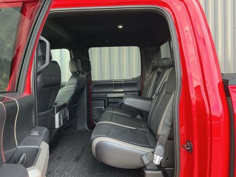 Used 2018 Ford F150 Raptor w/ Equipment Group 802A Luxury image 19