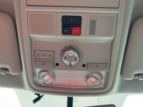 Used 2015 Volkswagen Passat 1.8T SEL Premium image 35