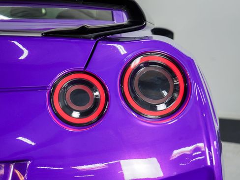 Used 2014 Nissan GT-R Premium image 17