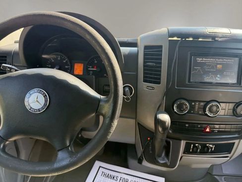 Used 2008 Freightliner Sprinter 3500 RWD image 26