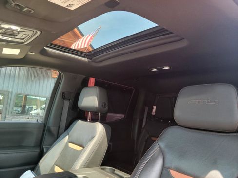 Used 2020 GMC Sierra 1500 AT4 w/ AT4 Premium Package AWD/4WD image 15