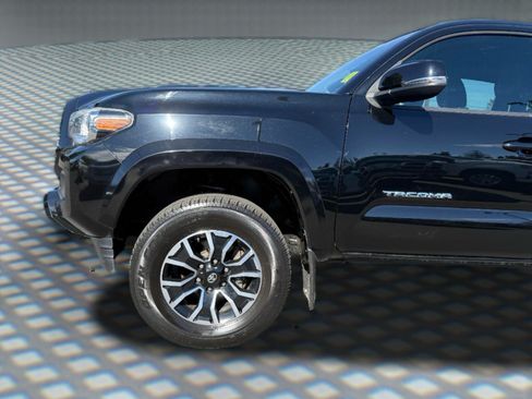 Used 2021 Toyota Tacoma TRD Sport AWD/4WD image 13