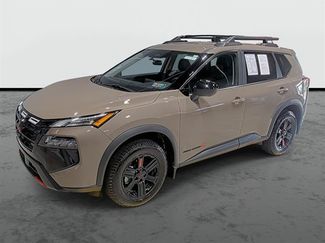 Used 2025 Nissan Rogue SV AWD/4WD video 1
