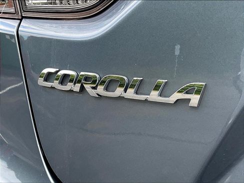 Used 2024 Toyota Corolla LE FWD image 23