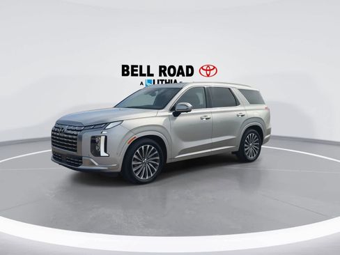 Used 2024 Hyundai Palisade Calligraphy image 5