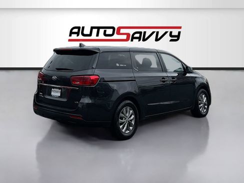 Used 2020 Kia Sedona LX image 7