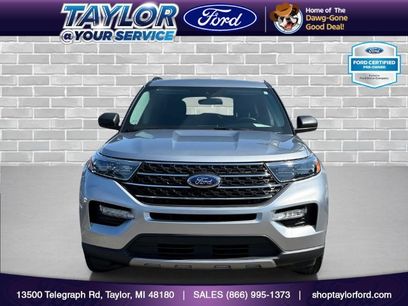 Certified 2024 Ford Explorer XLT w/ Equipment Group 202A