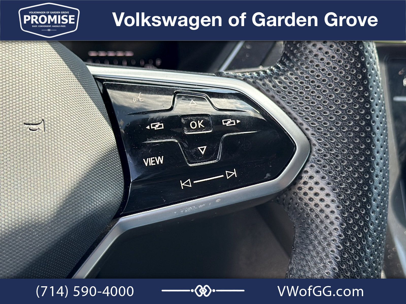Used 2023 Volkswagen Tiguan SE R-Line FWD image 22