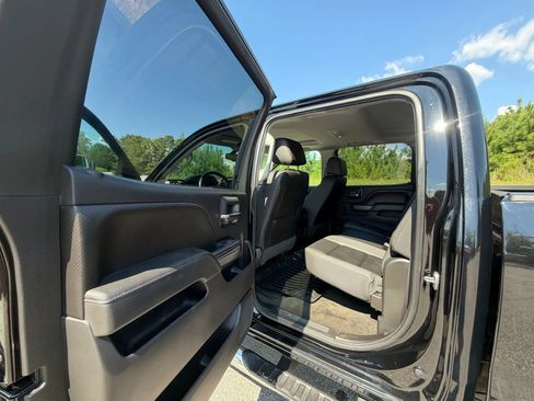 Used 2016 GMC Sierra 2500 SLT w/ Duramax Plus Package AWD/4WD image 11