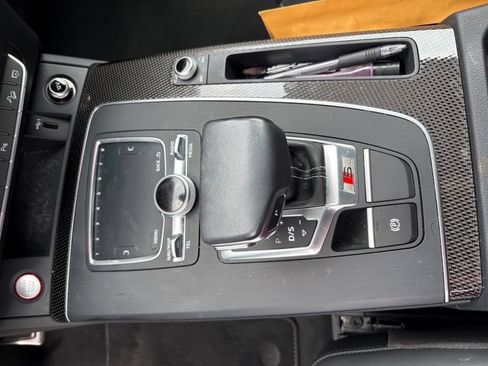 Used 2018 Audi SQ5 Premium Plus w/ Navigation Package AWD/4WD image 19