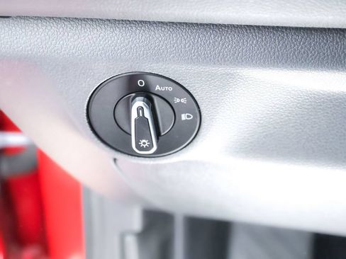 Certified 2023 Volkswagen Jetta SE FWD image 12
