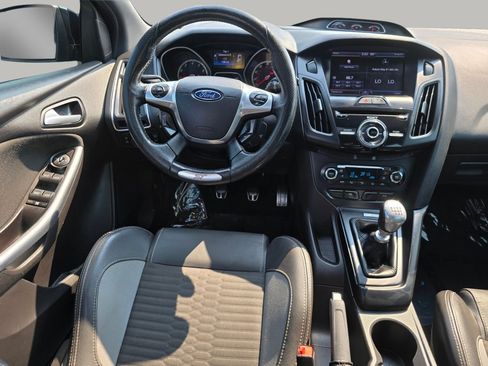Used 2013 Ford Focus ST FWD image 3