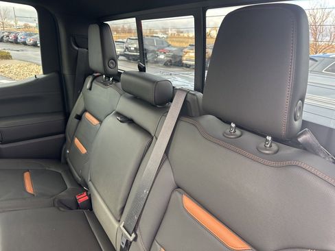 Used 2019 GMC Sierra 1500 AT4 w/ AT4 Premium Package image 23