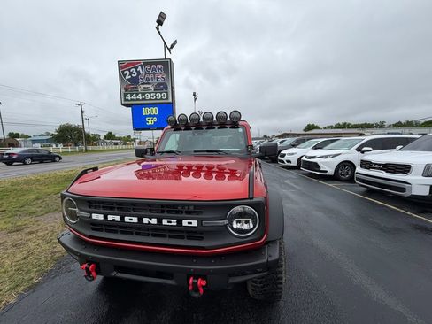 Used 2023 Ford Bronco Black Diamond w/ Sasquatch Package AWD/4WD image 9