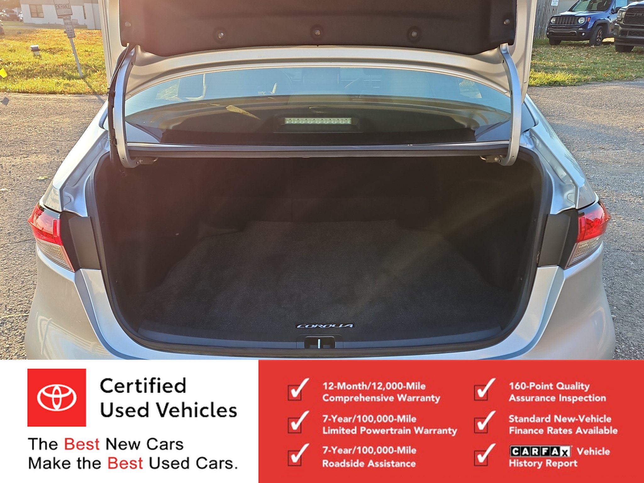 Certified 2025 Toyota Corolla SE FWD image 12