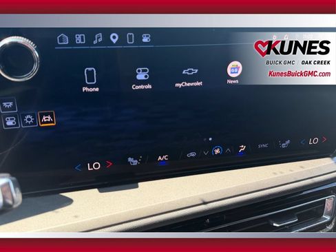 Used 2024 Chevrolet Traverse LT AWD/4WD image 27