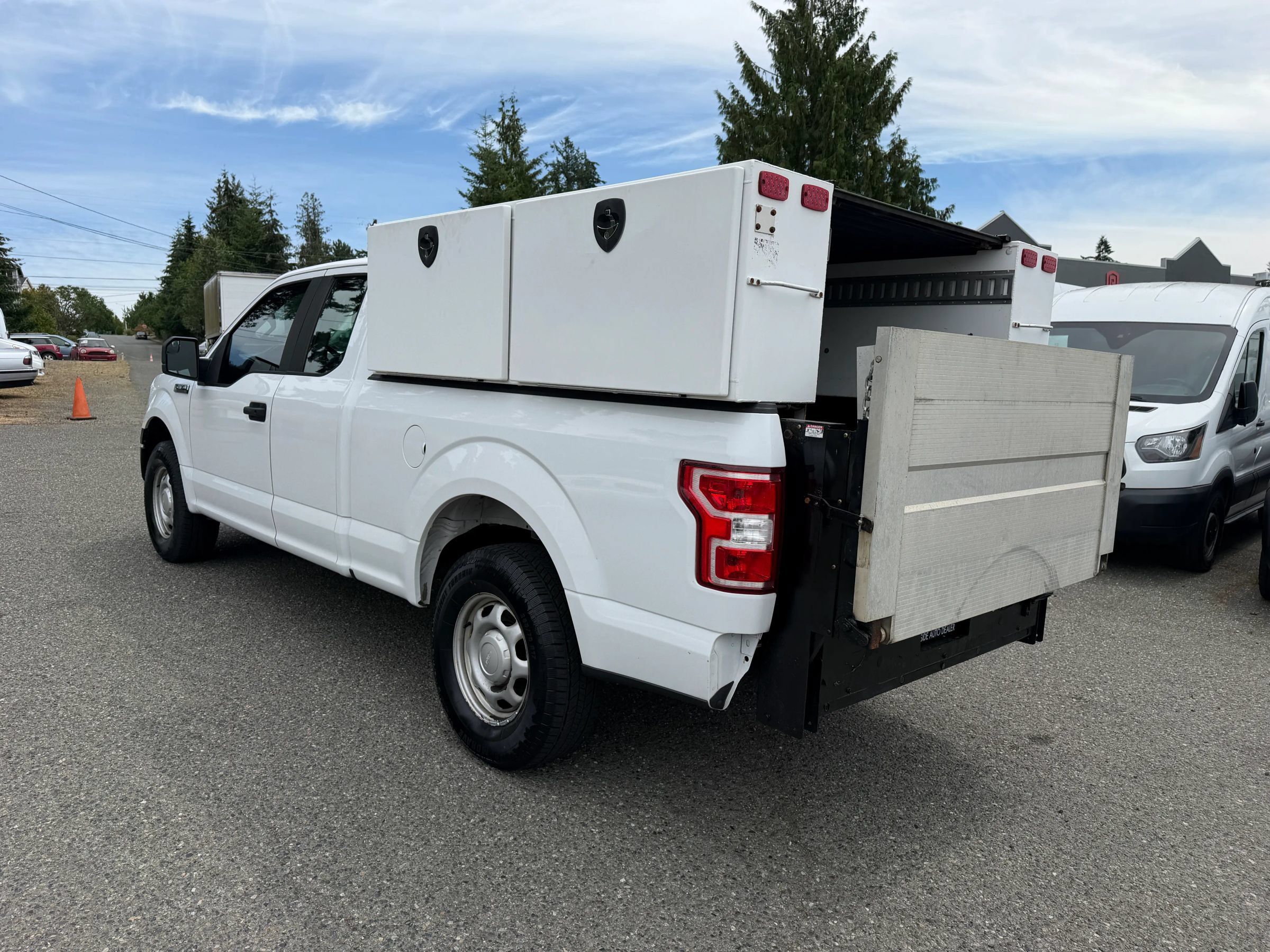 Used 2018 Ford F150 XL w/ Equipment Group 101A Mid RWD image 5