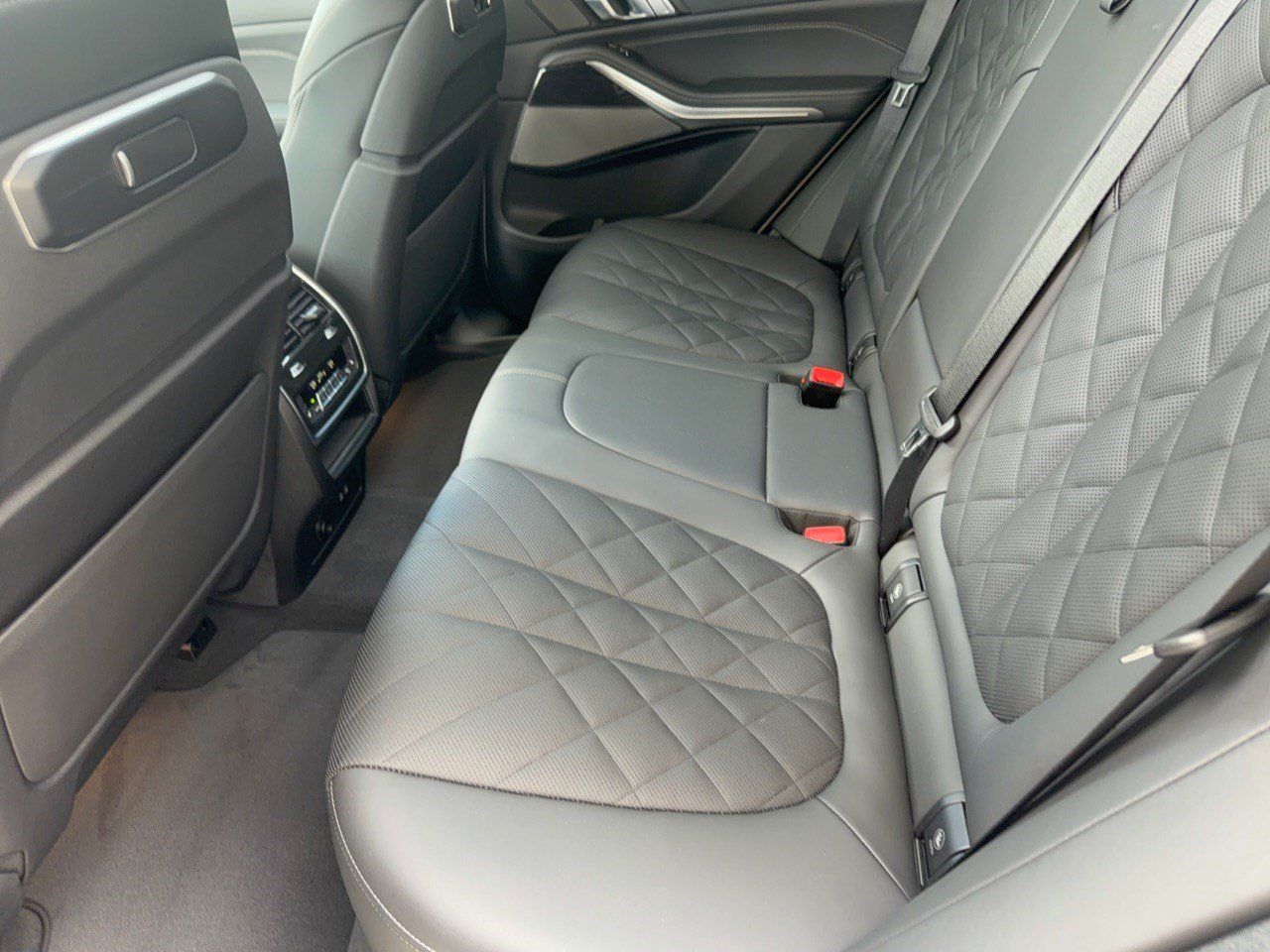 Used 2026 BMW X5 sDrive40i w/ M Sport Package RWD image 25