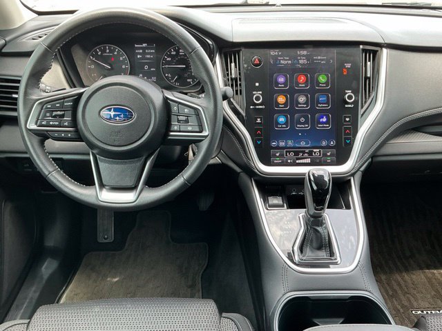 Used 2024 Subaru Outback Premium AWD/4WD image 11