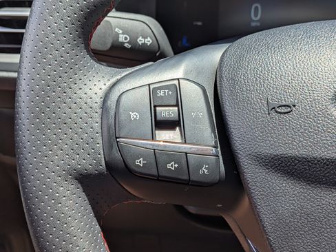 Used 2025 Ford Escape ST-Line AWD/4WD image 24