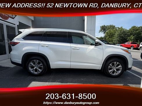 Used 2015 Toyota Highlander XLE AWD/4WD image 6