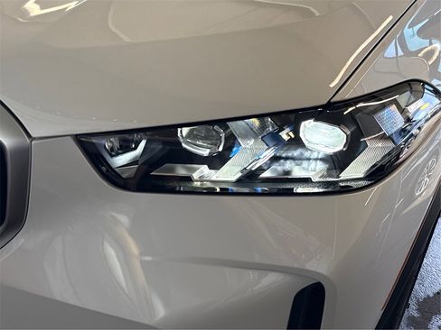 New 2026 BMW X5 sDrive40i image 16
