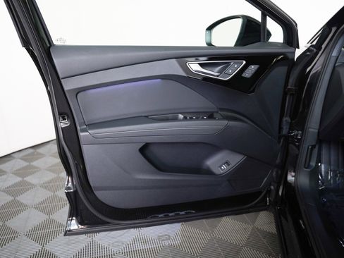 Used 2024 Audi Q4 e-tron Premium Plus image 22