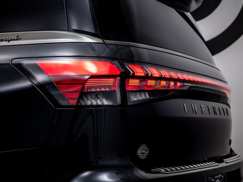 Used 2025 INFINITI QX80 Autograph w/ Autograph Exterior Package image 12