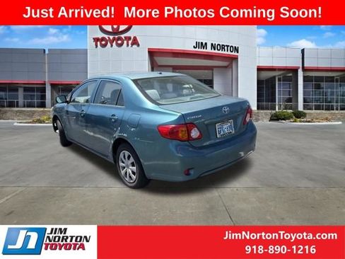 Used 2010 Toyota Corolla LE FWD image 5