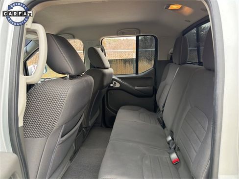 Used 2018 Nissan Frontier PRO-4X image 16